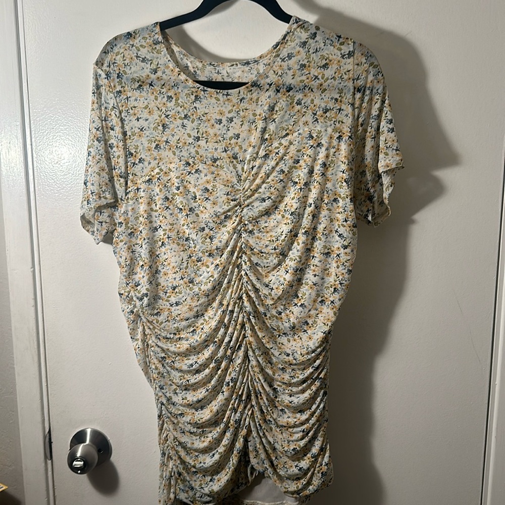Torrid floral blouse